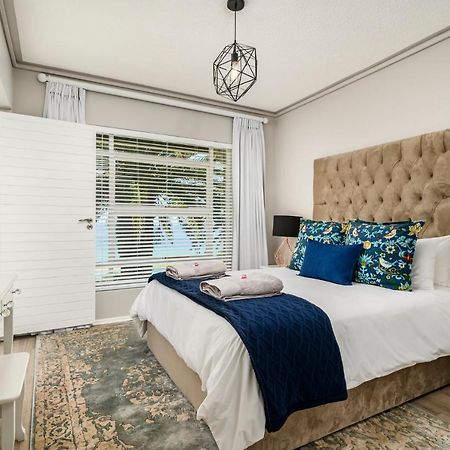 Brookes Hill Suites Luxury Apartment 124 พอร์ตเอลิซาเบธ ภายนอก รูปภาพ