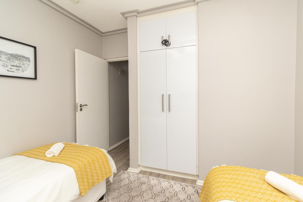 Brookes Hill Suites Luxury Apartment 124 พอร์ตเอลิซาเบธ ภายนอก รูปภาพ