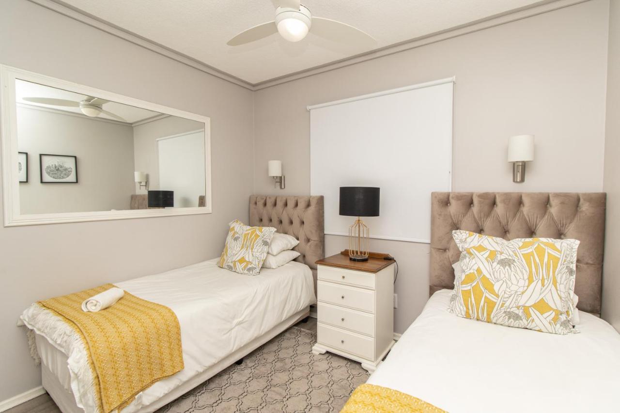 Brookes Hill Suites Luxury Apartment 124 พอร์ตเอลิซาเบธ ภายนอก รูปภาพ